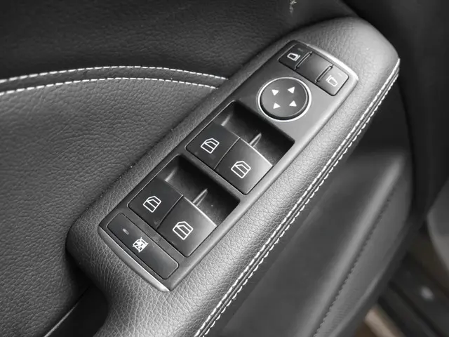 Mercedes-Benz B-Klasse 180 Ambition 2015 Benzine 15