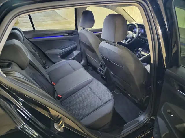 Volkswagen Golf 1.0 TSI Life Business 2021 Benzine 19