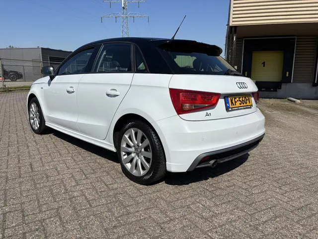 Audi A1 Sportback 1.2 TFSI Admired 2014 Benzine 28