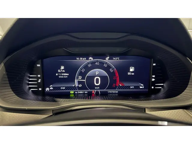 Škoda Kamiq 1.5 TSI ACT Business Edition 2020 Benzine 16