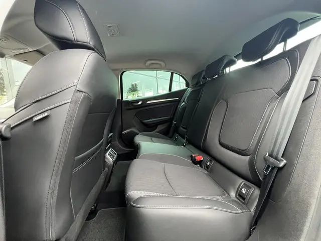 Renault Mégane 1.3 TCe 140 EDC Intens 2022 Benzine 8