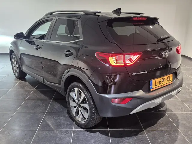 Kia Stonic 1.0 Automaat T-GDI MHEV 2020 Benzine 6