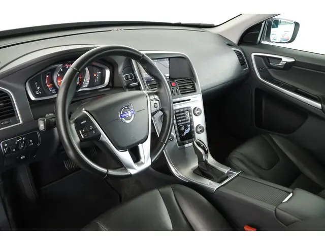 Volvo XC60 2.0 T5 FWD Polar+ 2017 Benzine 6
