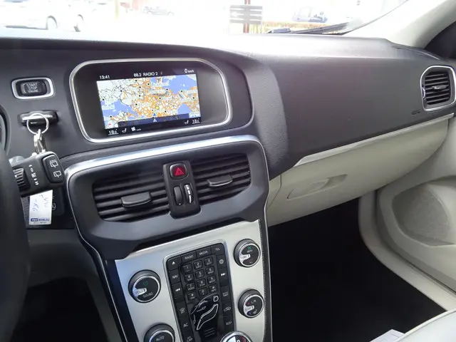 Volvo V40 1.5 T3 Ocean Race AUTOMAAT 2016 Benzine 28