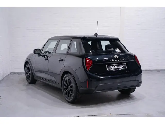 MINI 5-Deurs Mini 1.5 Cooper C Classic XS 2025 Benzine 7