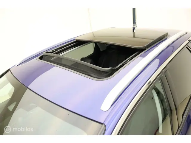 Peugeot 3008 1.2 PureTech Allure 2019 Benzine 19