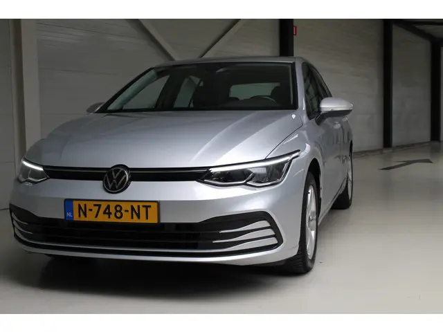 Volkswagen Golf 1.0 eTSI Life DSG 2021 Hybride Benzine 9