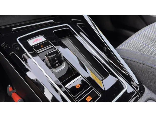 Volkswagen Golf 1.4 eHybrid GTE 2023 Hybride Benzine 25