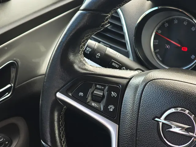 Opel Mokka 1.4 T Edition 2015 Benzine 31