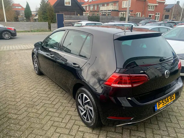 Volkswagen Golf 1.4 TSI Comfortline NAVI,PDC 2018 Benzine 5