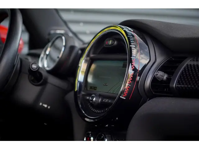 MINI Cooper Mini 2.0 John Works 2015 Benzine 34