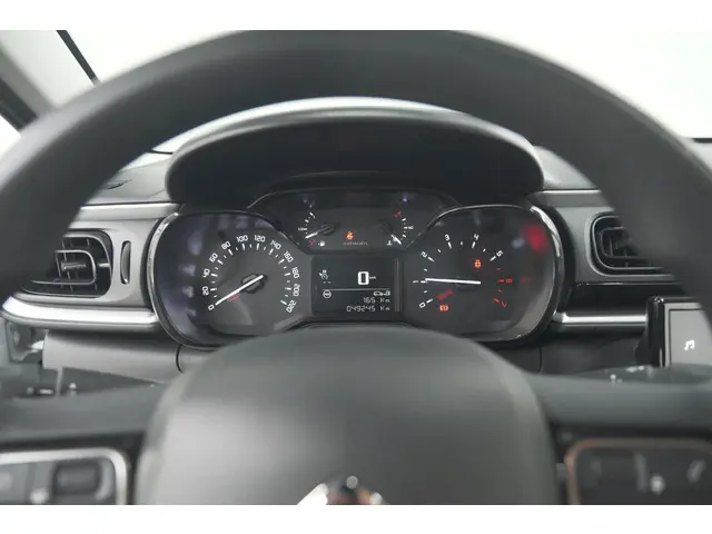 Citroën C3 PureTech 82 Feel 2020 Benzine 35