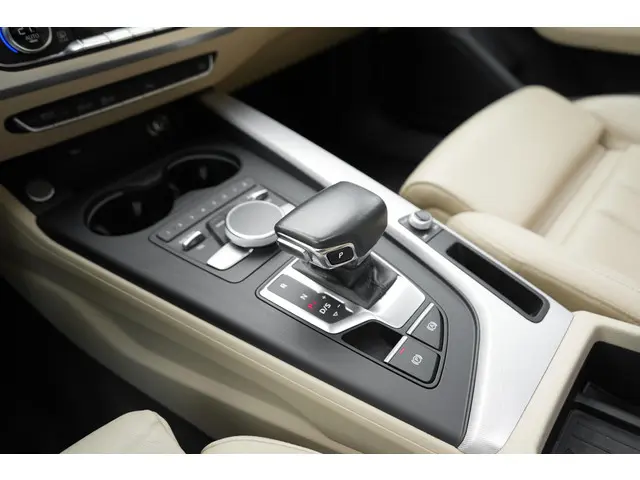 Audi A4 Avant 40 TFSI S line 2019 Benzine 27