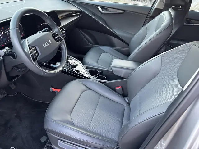 Kia Niro 1.6 GDi Hybrid ComfortLine 2022 Hybride Benzine 9