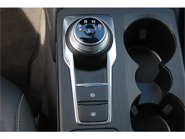 Ford Kuga 2.5 PHEV 225PK Vignale 2022 Hybride Benzine 25