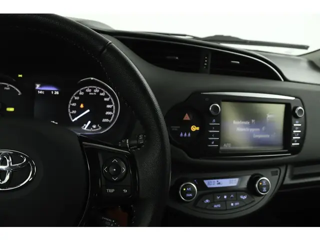 Toyota Yaris 1.5 Hybrid Active 2020 Hybride Benzine 21