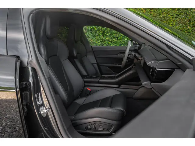 Porsche Taycan Sport Turismo GTS 2023 Elektrisch 9