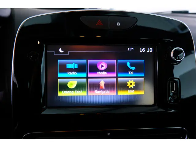 Renault Clio Estate 1.2 TCe Zen 2017 Benzine 18