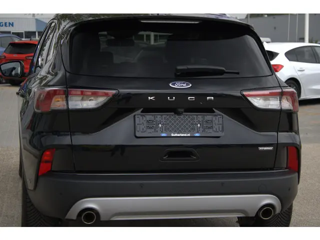 Ford Kuga 2.5 FHEV Titanium 2023 Hybride Benzine 11