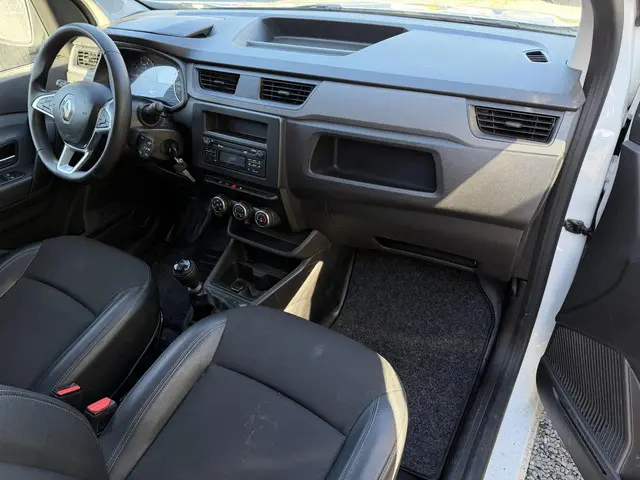 Renault Express 1.5 dCi 95 Comfort 2023 Diesel 14