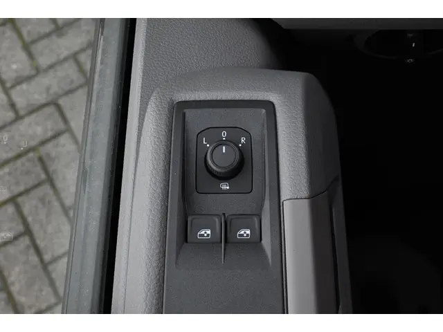 Volkswagen Crafter 140 PK TDI Aut. Highl. 2024 Diesel 26