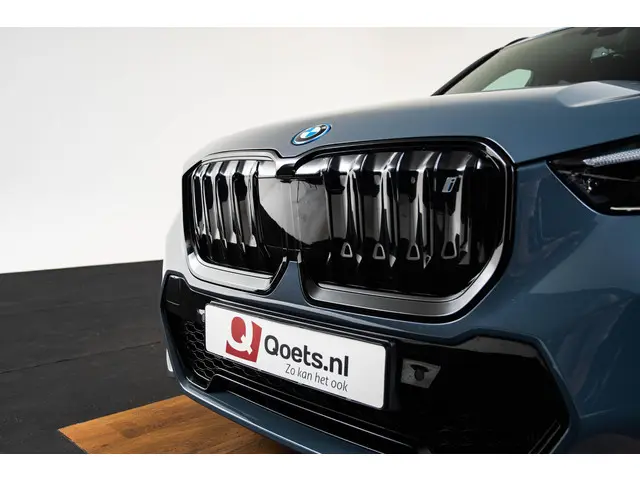 BMW iX1 xDrive30 Launch Edition 67 kWh 2023 Elektrisch 26