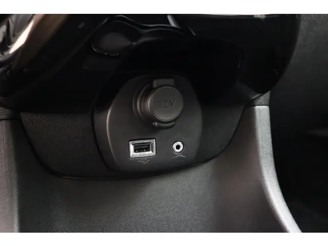 Peugeot 108 1.0 e-VTi Blue Lease Executive 2020 Benzine 25