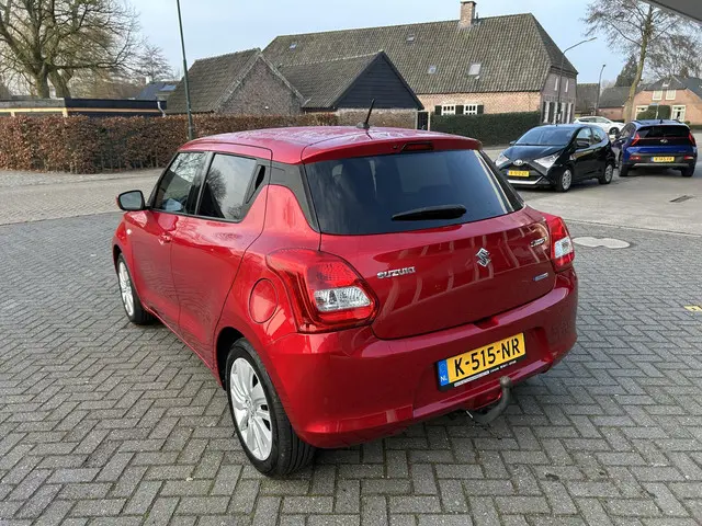 Suzuki Swift 1.2 Select Smart Hybrid 2020 Benzine 7