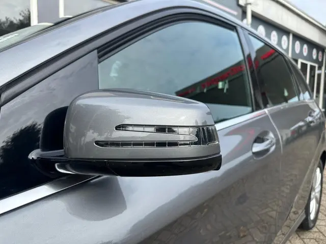 Mercedes-Benz B-Klasse 180 Ambition 2012 Benzine 18