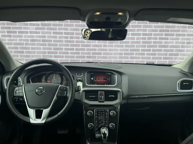 Volvo V40 Cross Country 1.5 T3 Polar+ Luxury 2019 Benzine 4
