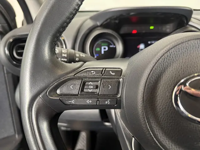 Toyota Yaris 1.5 Hybrid Dynamic 2020 Hybride Benzine 13
