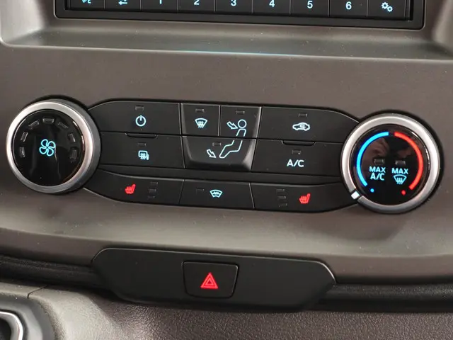 Ford Transit Custom 131pk Automaat L1H1 2020 Diesel 29