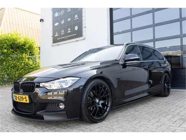 BMW 3 Serie Touring 320i M Sport Edition 2019 Benzine 5
