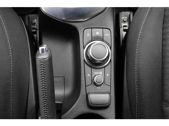 Mazda 2 1.5 Skyactiv-G Dynamic 2017 Benzine 23