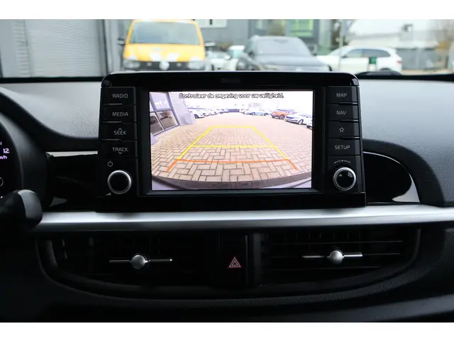 Kia Picanto 1.0 Comfort PlusLine Navigator 2017 Benzine 8