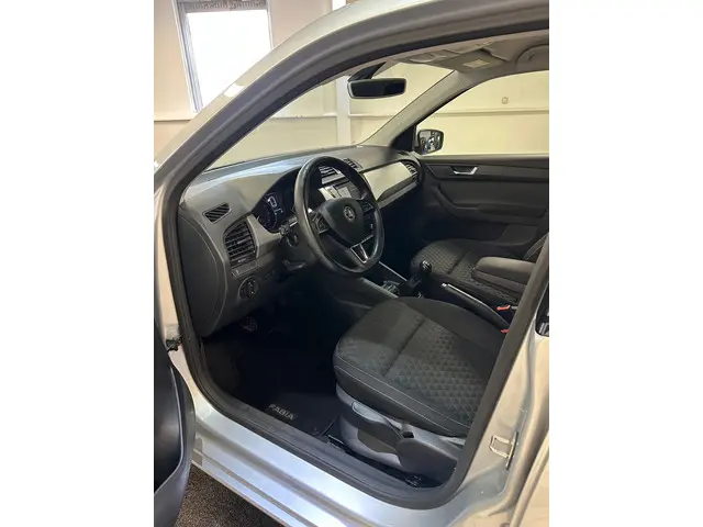 Škoda Fabia Combi 1.2 TSI Drive 2017 Benzine 11