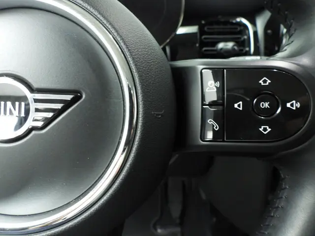 MINI 5-Deurs One 2021 Benzine 15