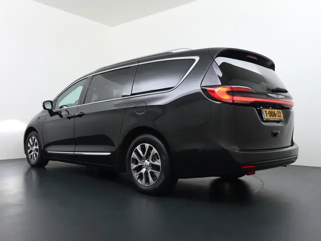 Chrysler Pacifica 3.6 V6 Hybrid 2023 Benzine 5