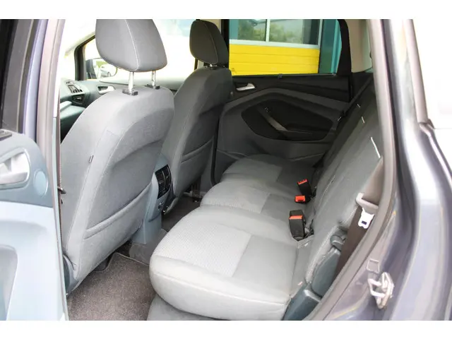 Ford C-MAX 1.0 Titanium 2013 Benzine 9