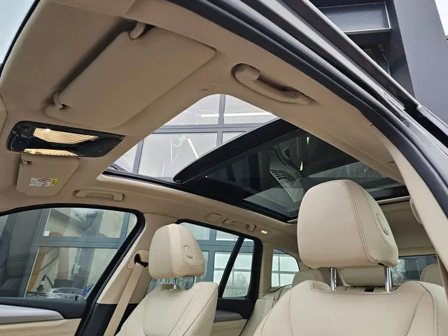 BMW X3 xDrive20i High Executive 2018 Benzine 28