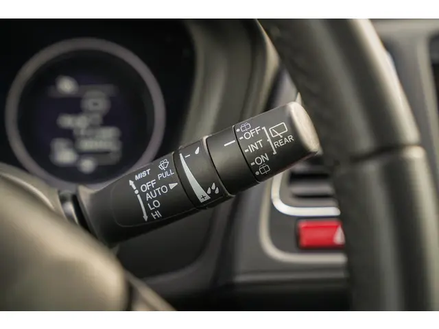 Honda HR-V 1.5i VTEC EXECUTIVE 2018 Benzine 55