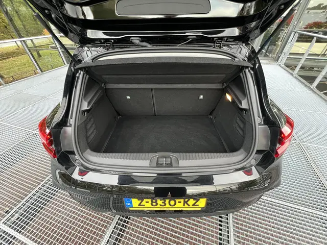 Mitsubishi Colt 1.0T MT Intense 2024 Benzine 9