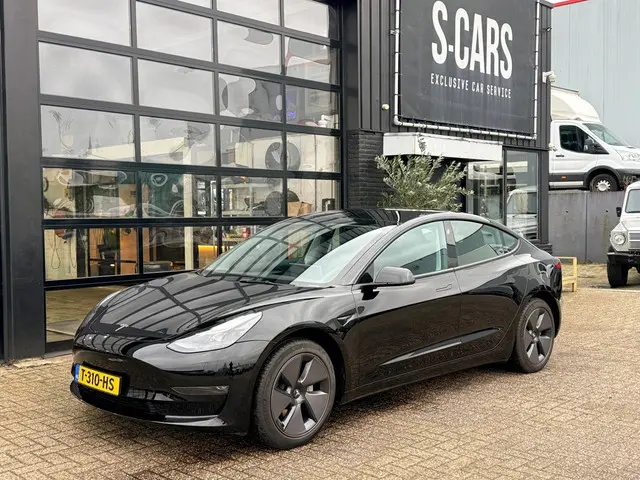 Tesla Model 3 3