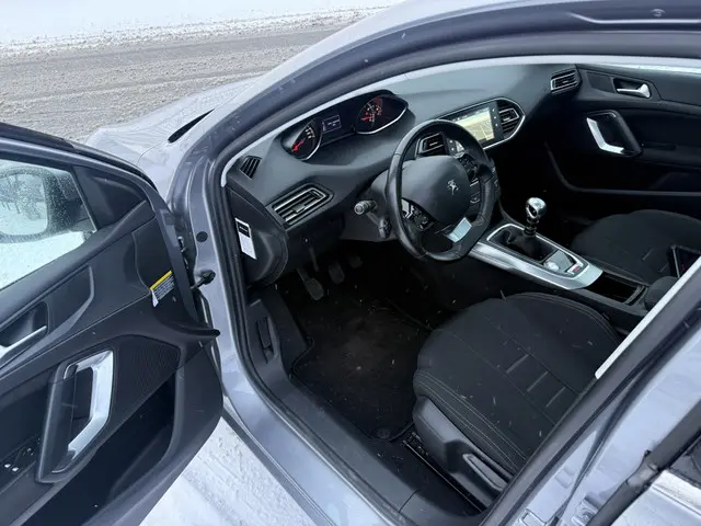 Peugeot 308 1.6 THP Première*PANO*NAP* 2013 Benzine 9