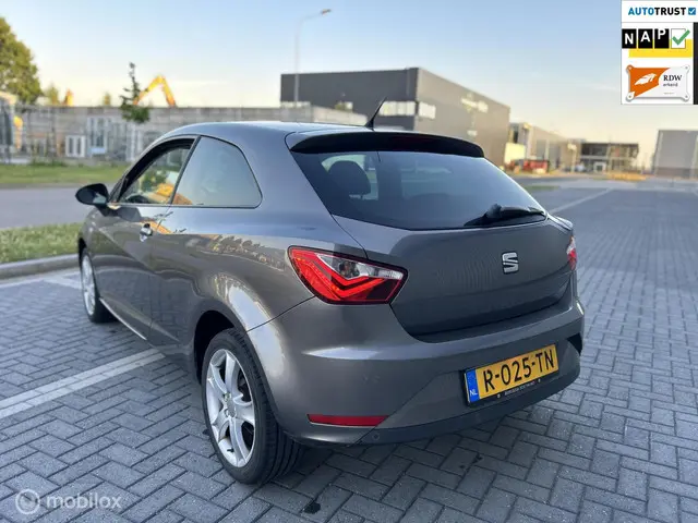 SEAT Ibiza 1.2 TSI Style/XENON/CRUISE CONTR/APK 2014 Benzine 3
