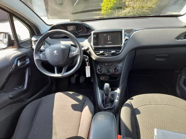 Peugeot 208 1.2 PureTech Blue Lion 2017 Benzine 8