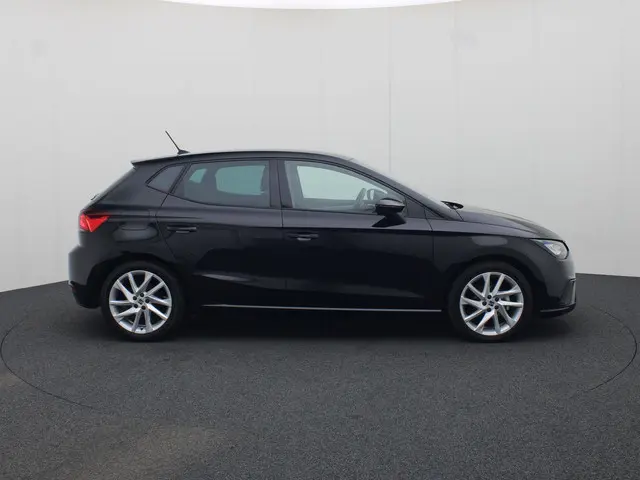 SEAT Ibiza 1.0TSI/95PK FR 2024 Benzine 3