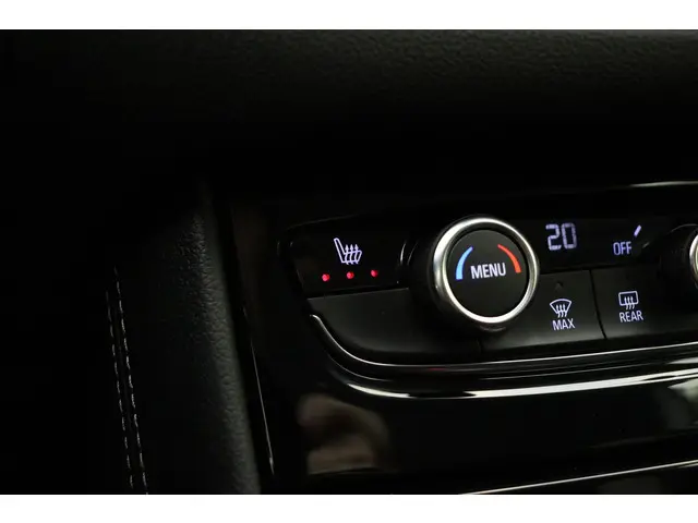 Opel Grandland 1.2 Turbo GS Black Pack 2024 Benzine 23