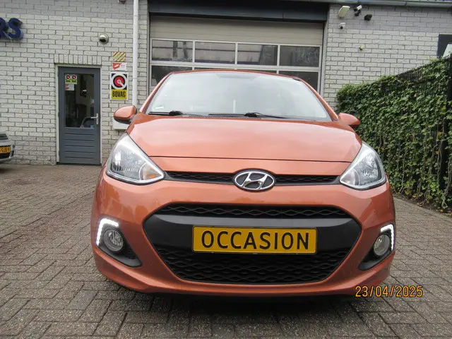 Hyundai i10 1.2 i-Vision 2014 Benzine 8