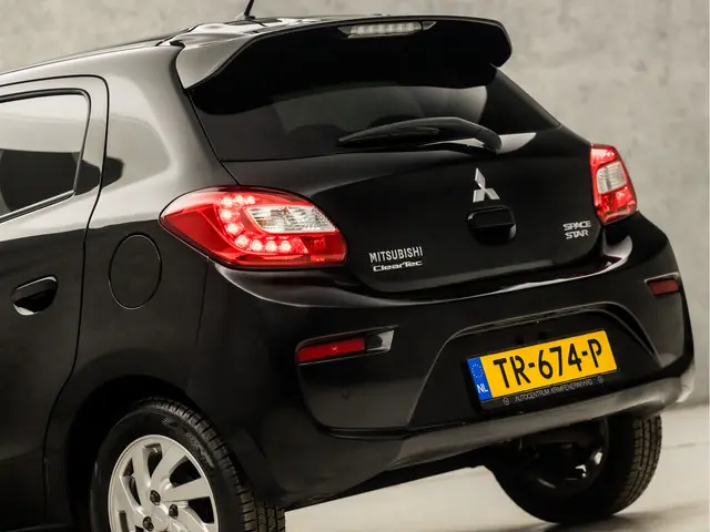 Mitsubishi Space Star 1.0 Intense Sport 2018 Benzine 11